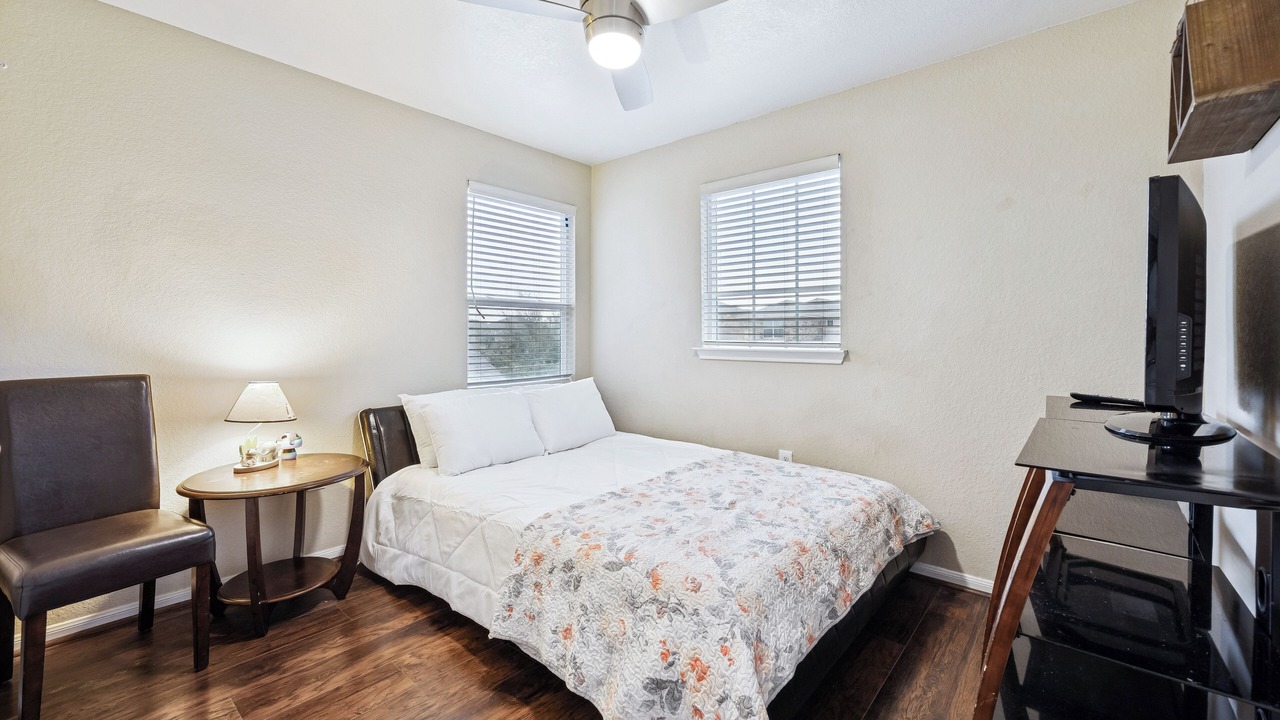Photo of Bedroom in Pflugerville