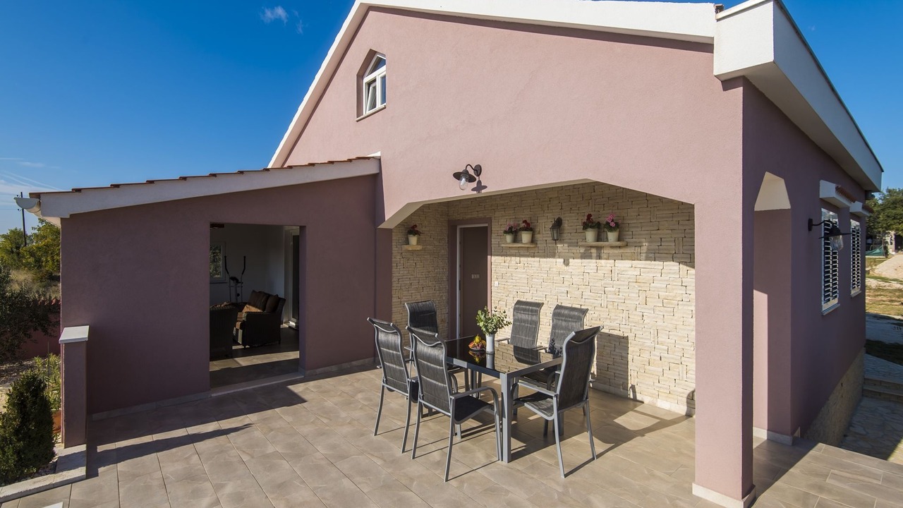 Photo of Patio Balcony in Lovinac