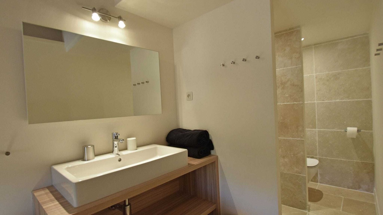Photo of Bathroom in Villeseque-des-Corbieres