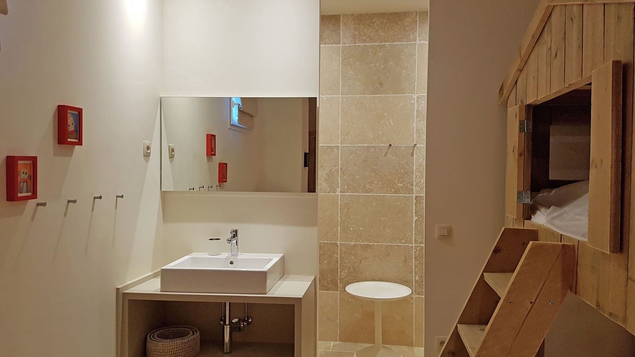 Photo of Bathroom in Villeseque-des-Corbieres
