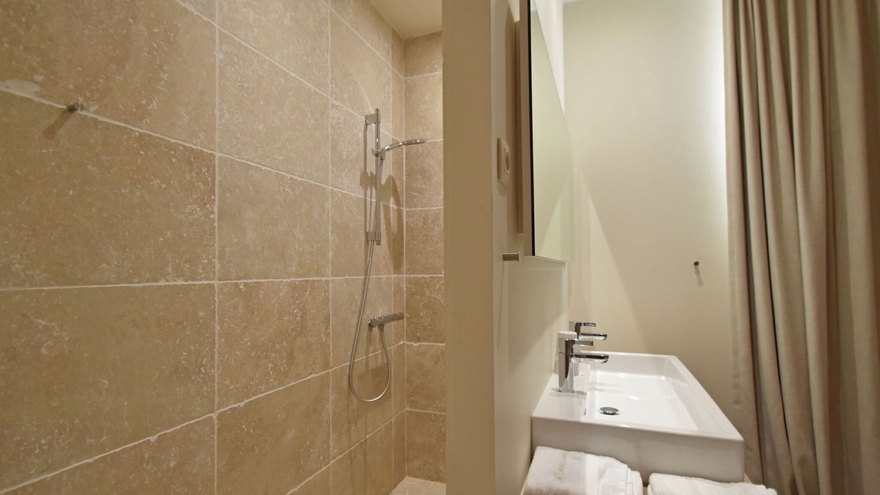Photo of Bathroom in Villeseque-des-Corbieres