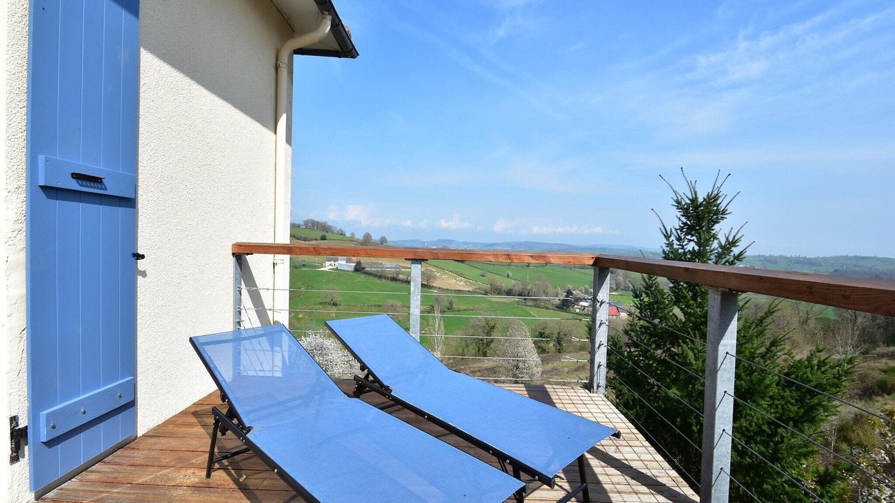 Photo of Patio Balcony in Cuzy