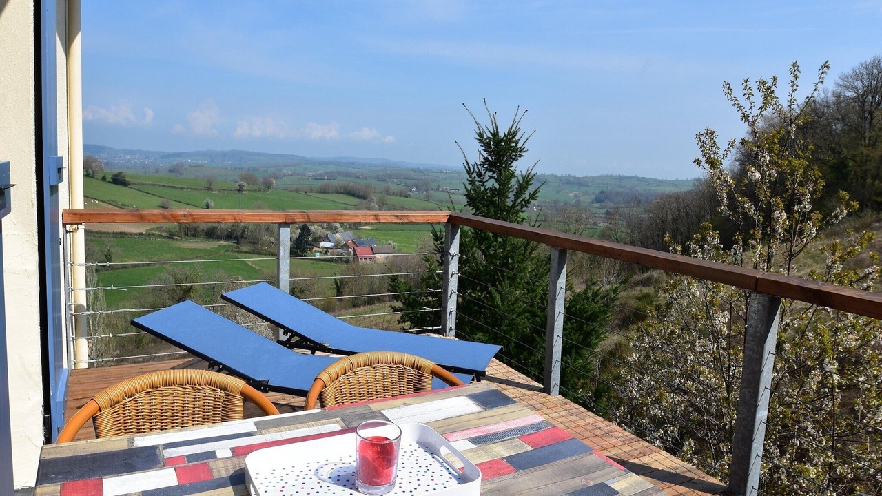 Photo of Patio Balcony in Cuzy
