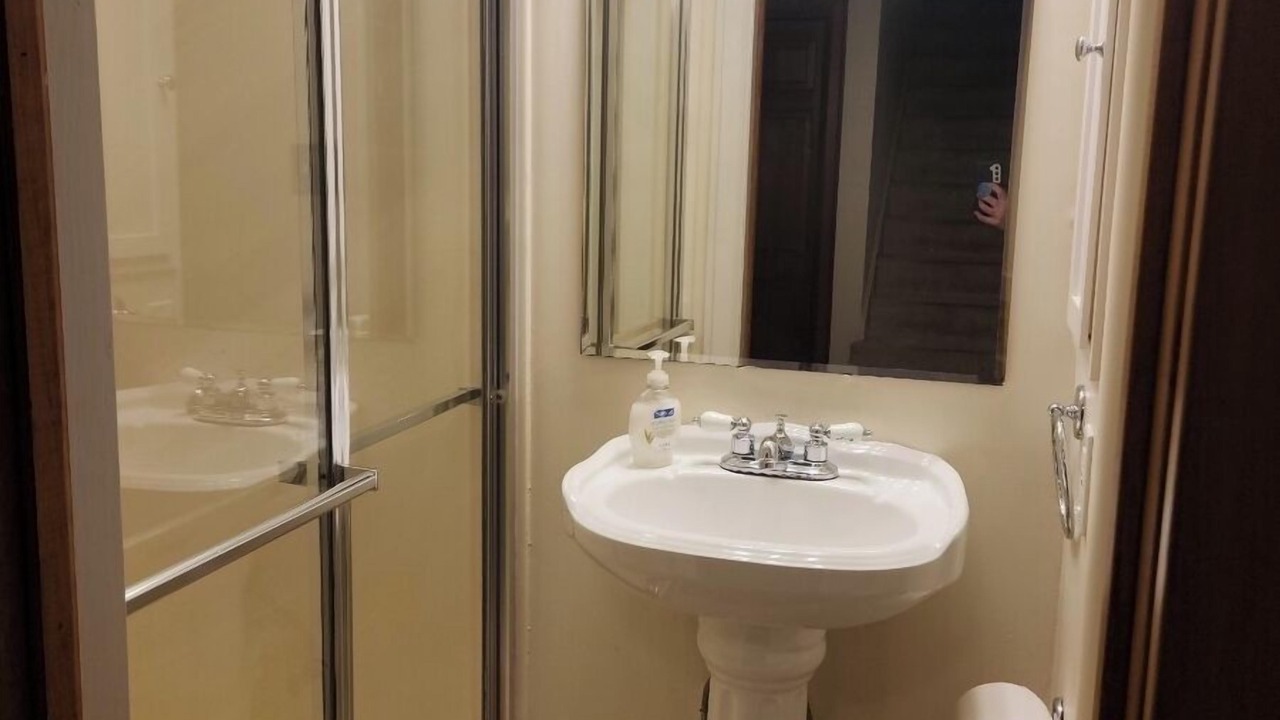 Photo of Bathroom in College Hill