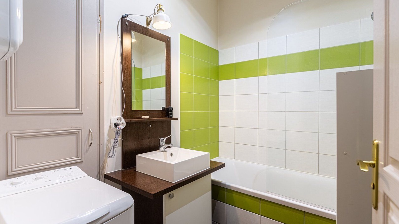 Photo of Bathroom in Saint Genes