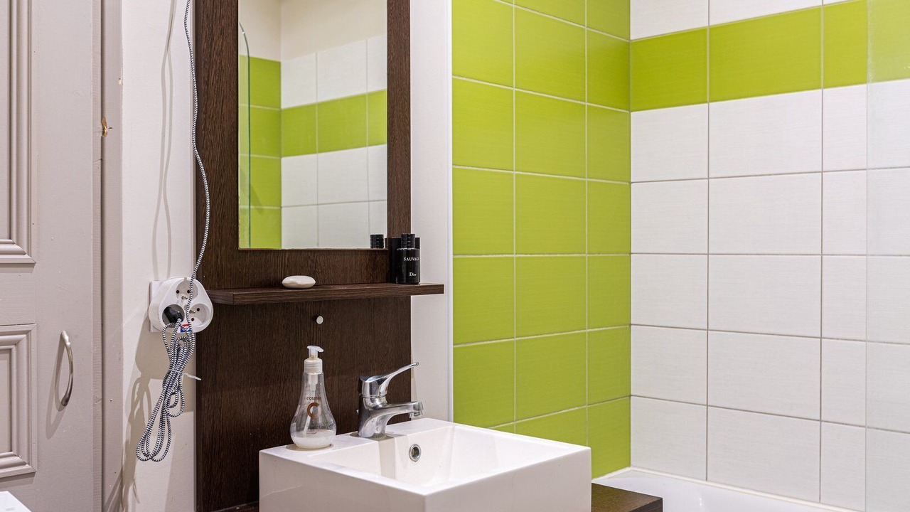 Photo of Bathroom in Saint Genes