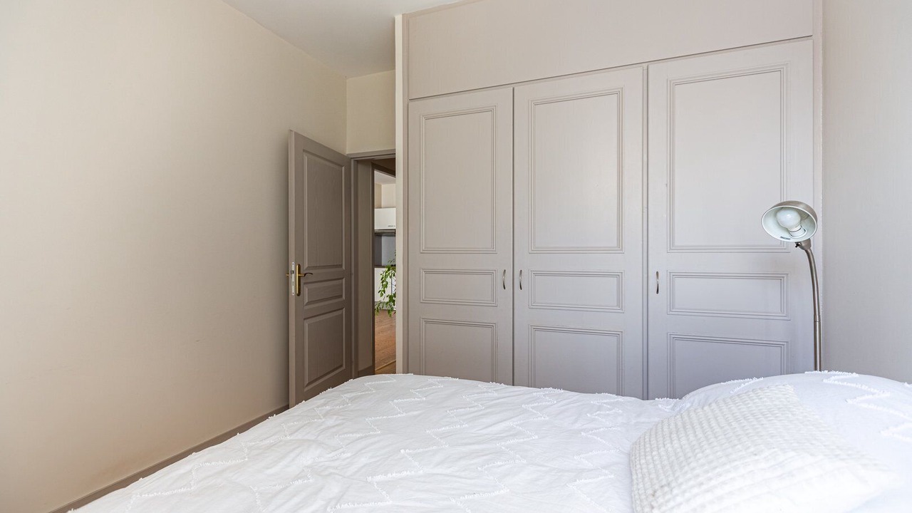 Photo of Bedroom in Saint Genes