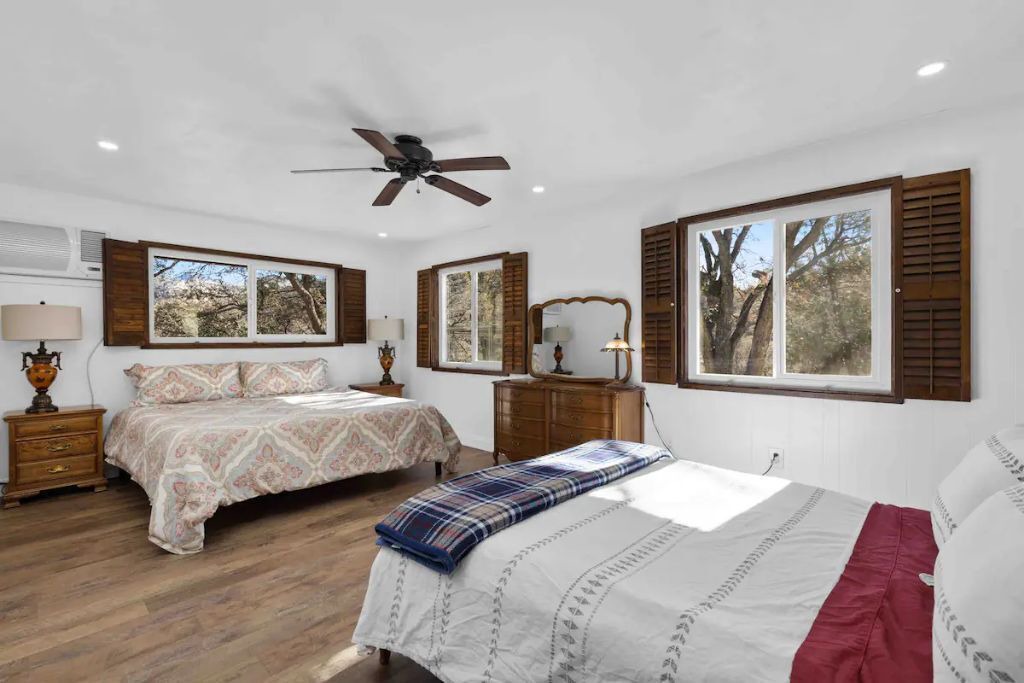 Photo of Others in Kernville