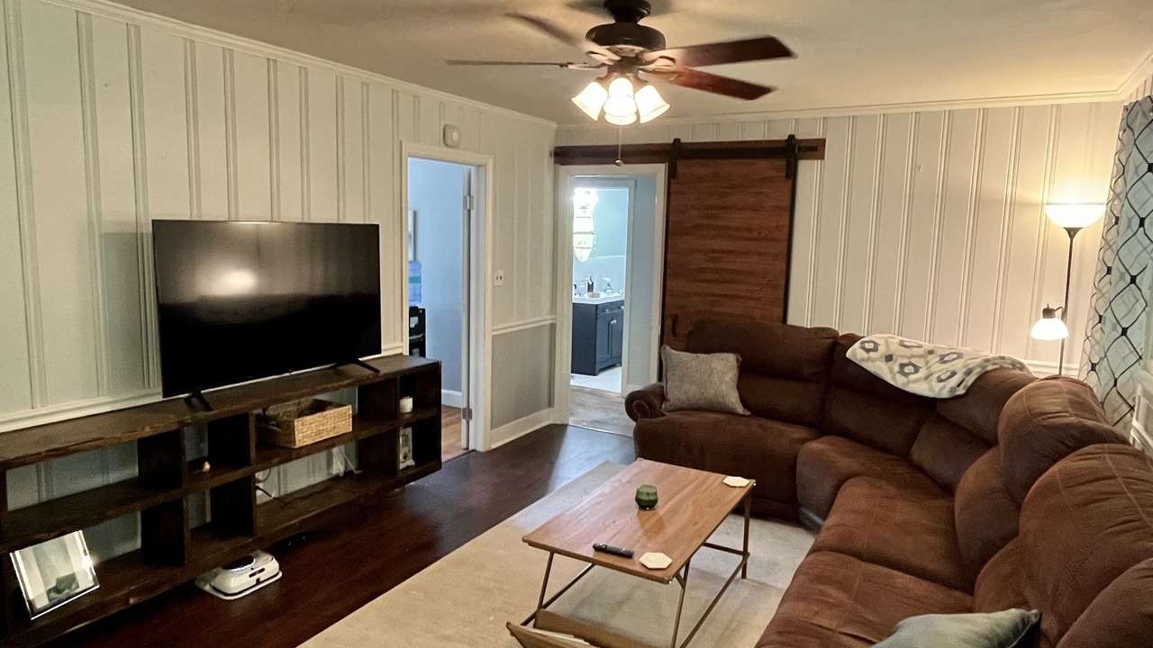 Photo of Livingroom in Northeast Raleigh