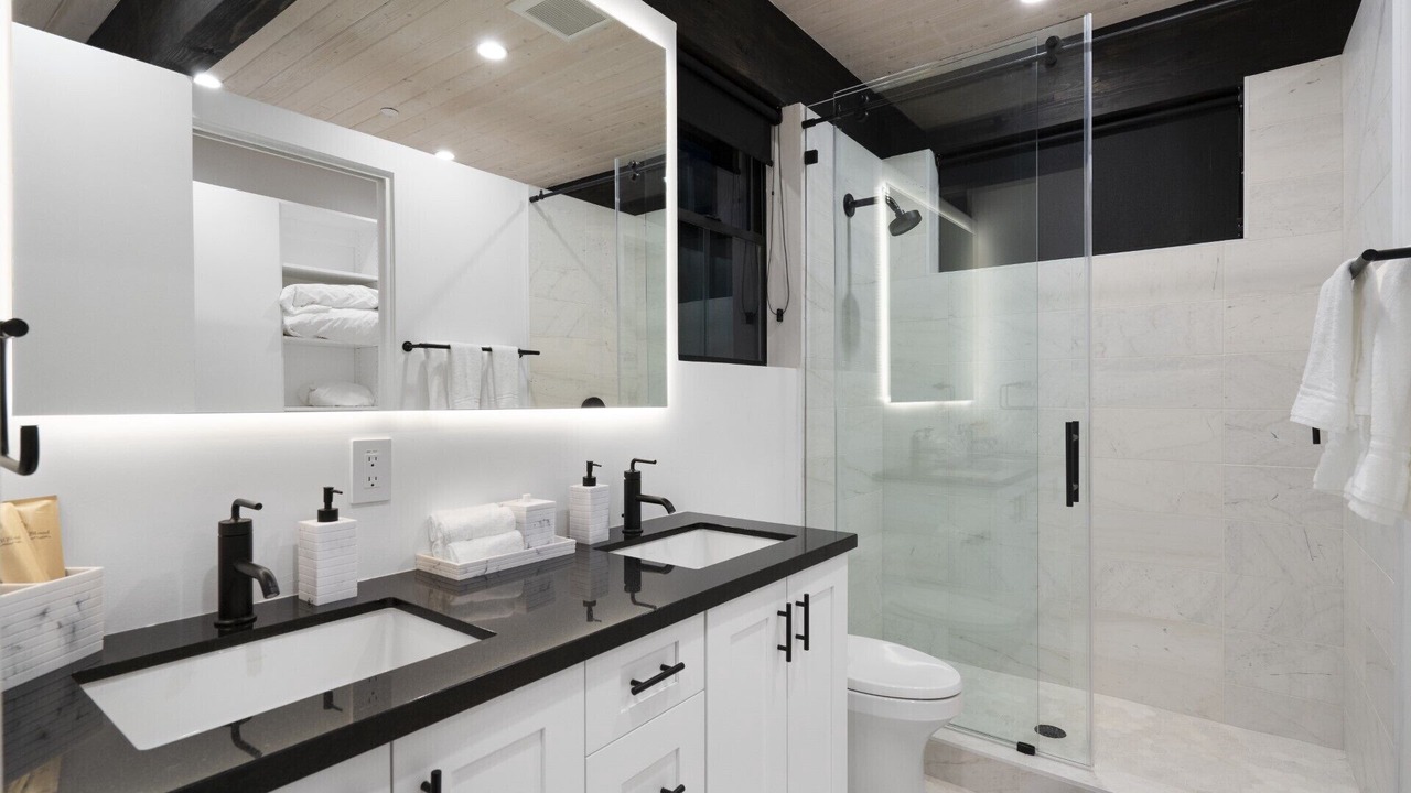 Photo of Bathroom in Leigh Estates