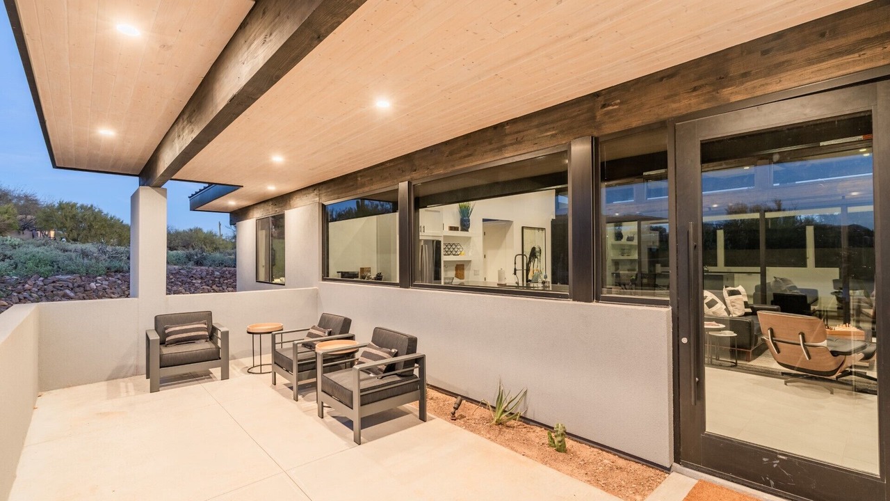 Photo of Patio Balcony in Leigh Estates