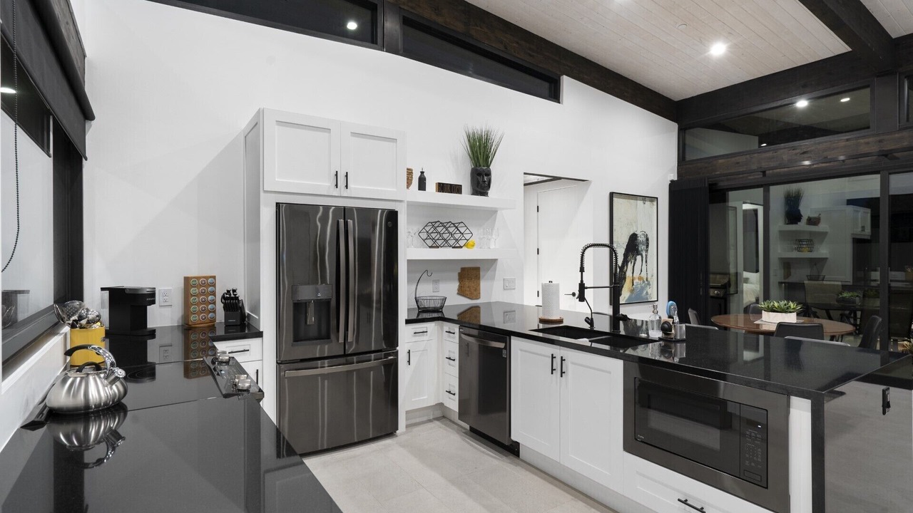 Photo of Kitchen in Leigh Estates
