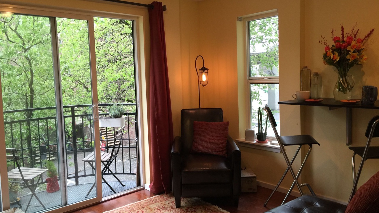 Photo of Livingroom in Belltown
