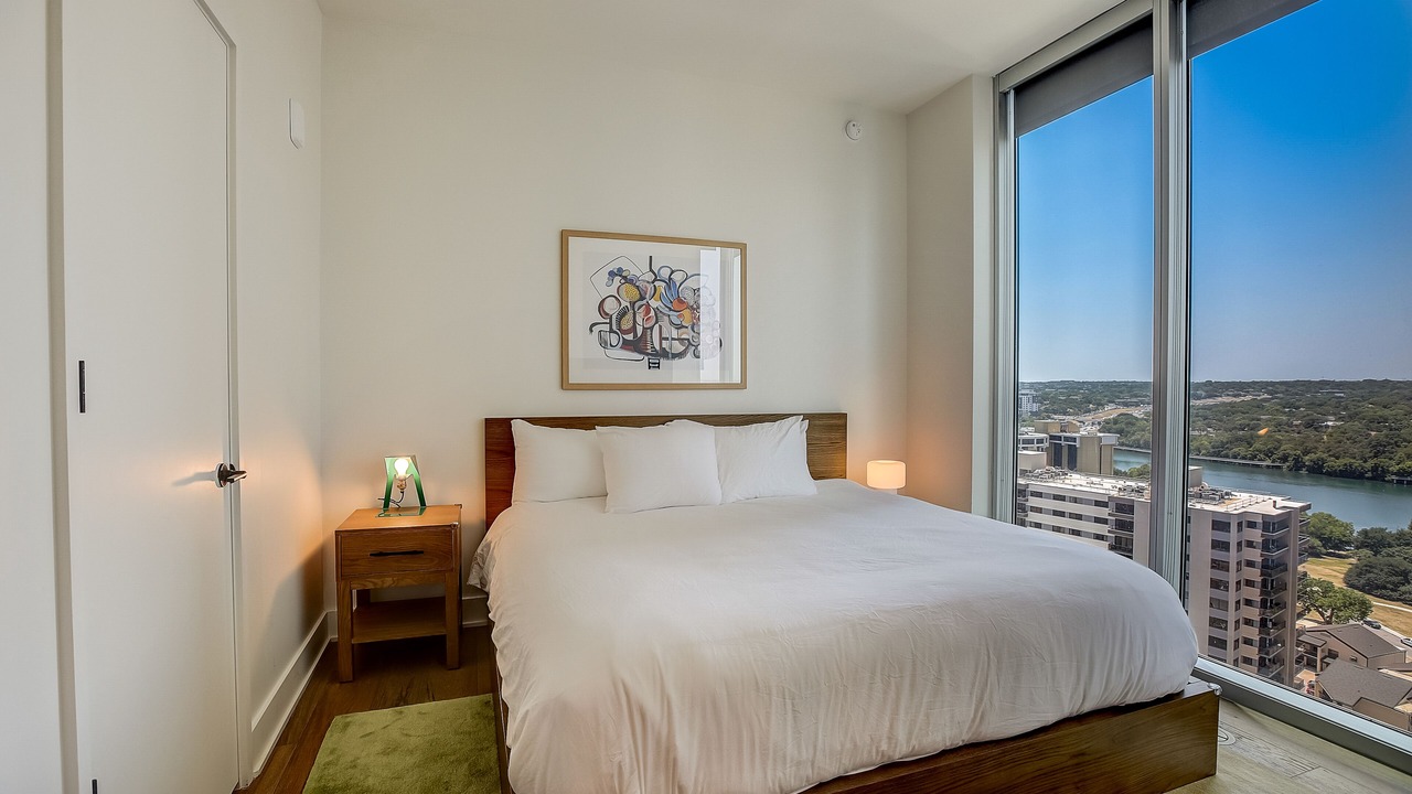 Photo of Bedroom in Rainey Street Historic District