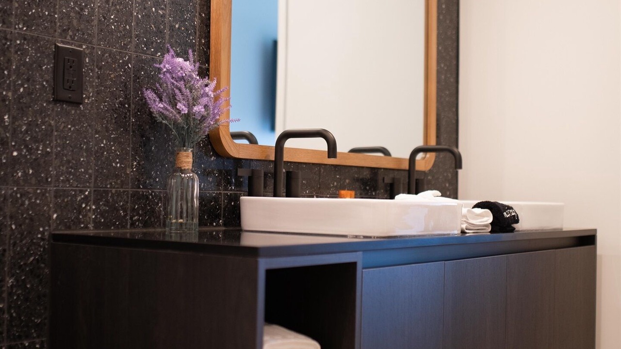 Photo of Bathroom in Rainey Street Historic District