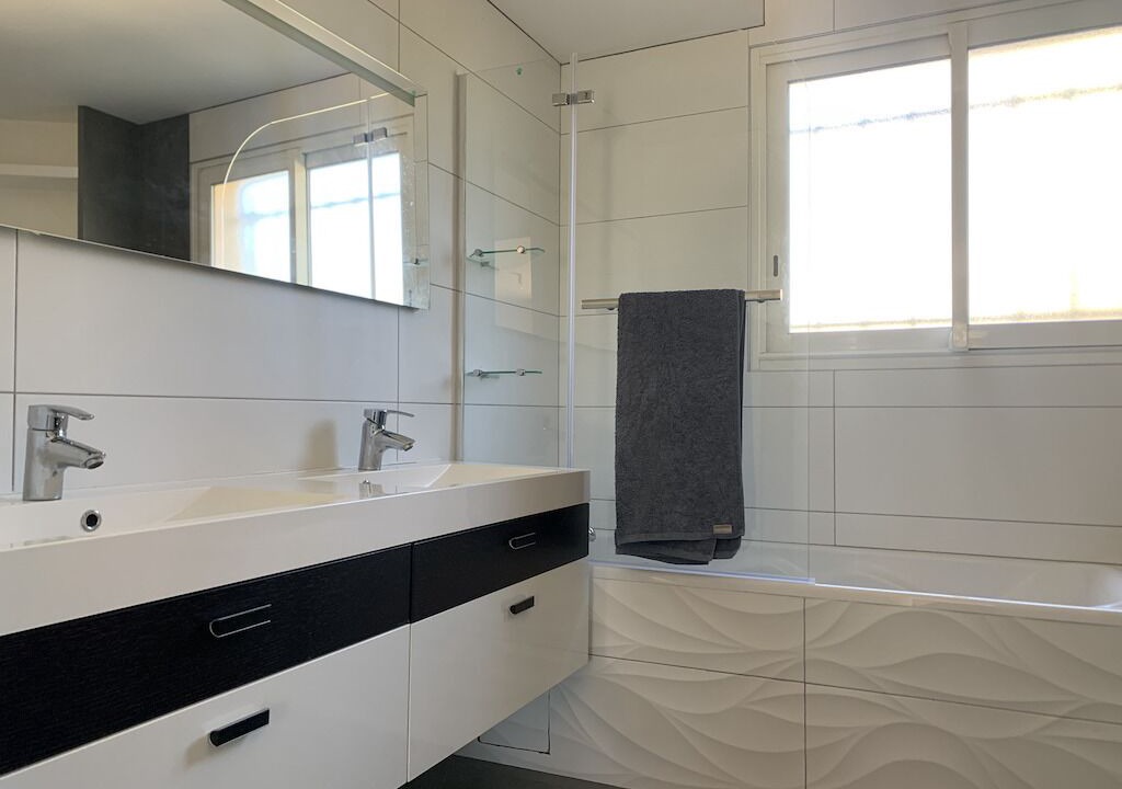 Photo of Bathroom in Saint-Jean-de-Cuculles