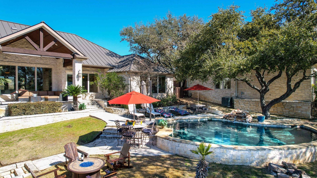 Photo of Outdoor in Horseshoe Bay West