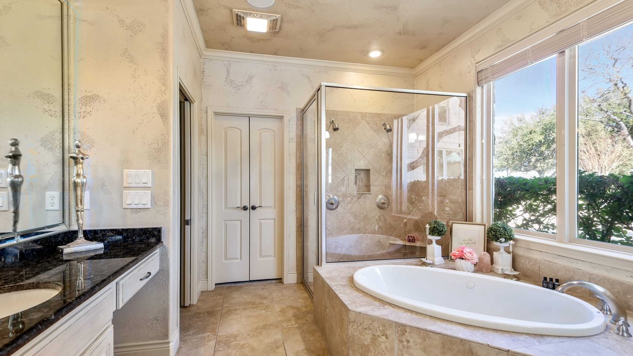 Photo of Bathroom in Horseshoe Bay West