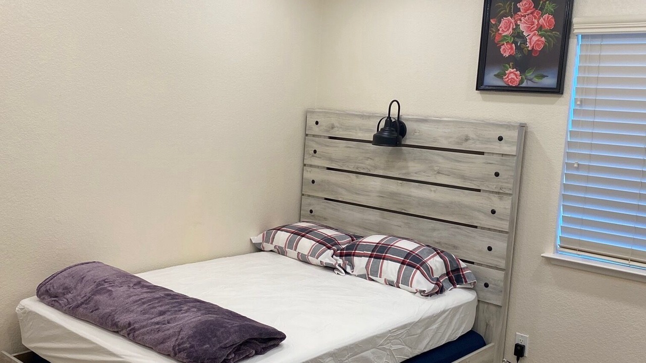 Photo of Bedroom in Roseville