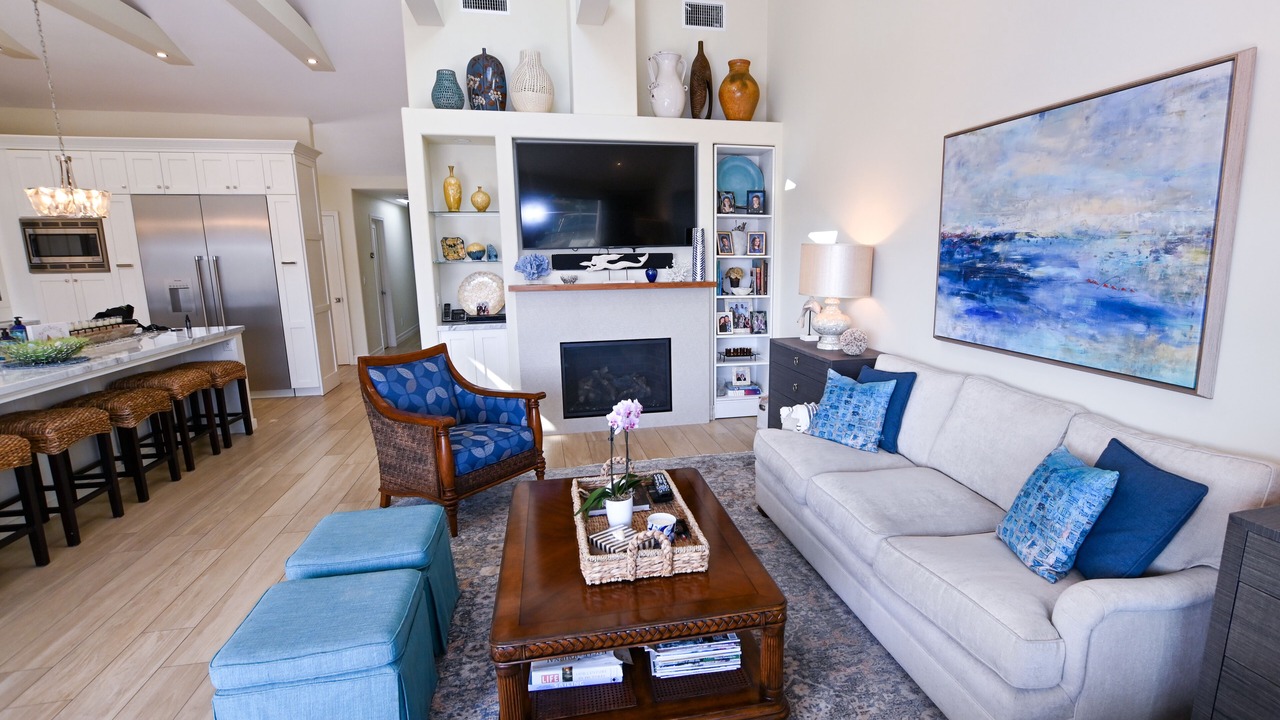 Photo of Livingroom in Coronado Cays