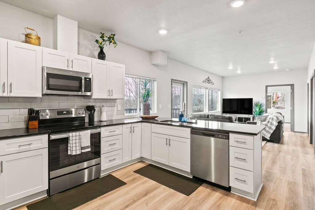 Photo of Kitchen in South Perry District