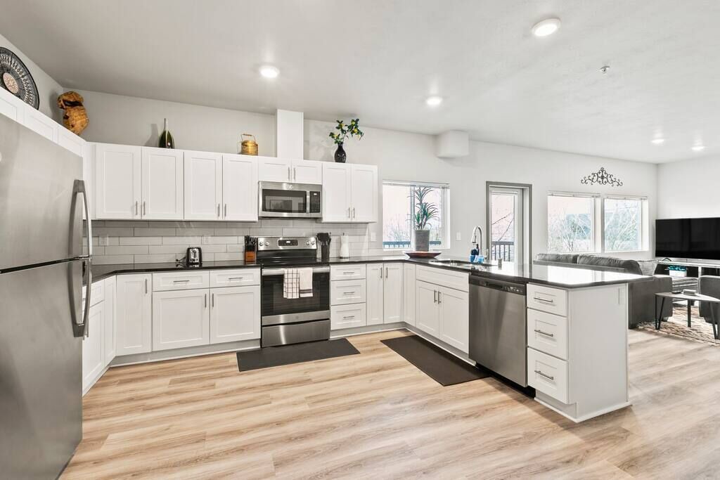 Photo of Kitchen in South Perry District