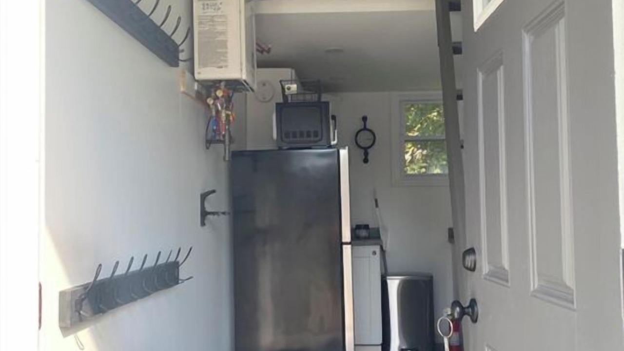 Photo of Others in Alden