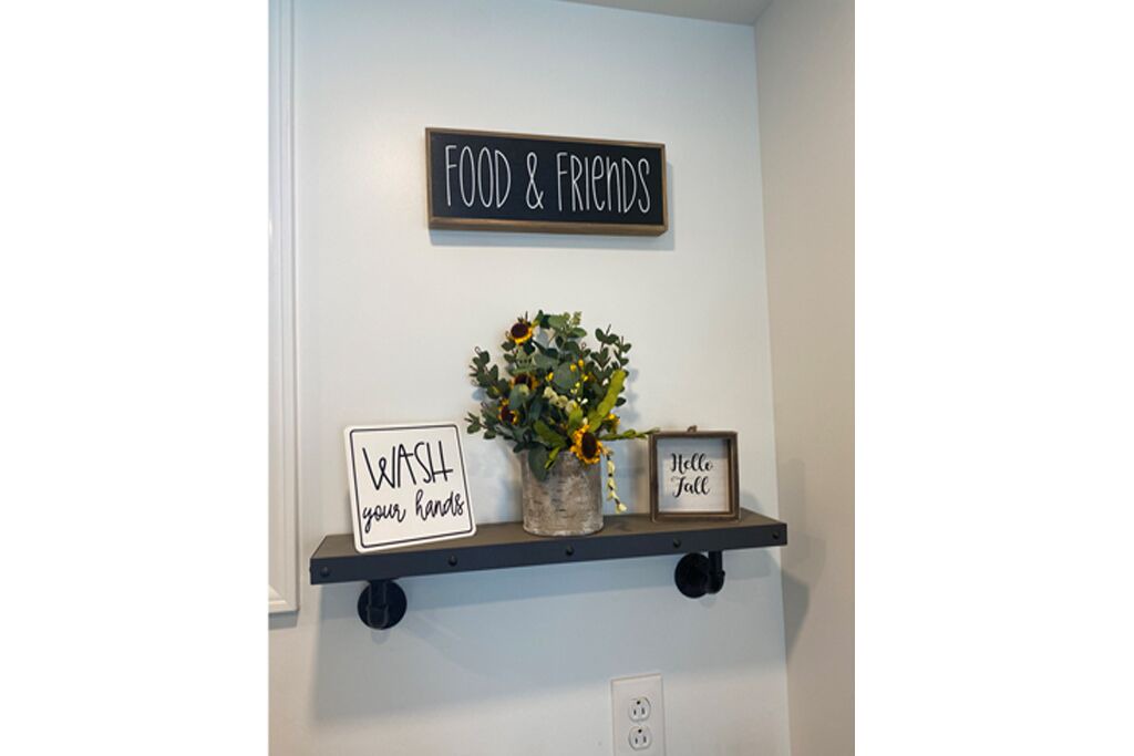 Photo of Others in Alden