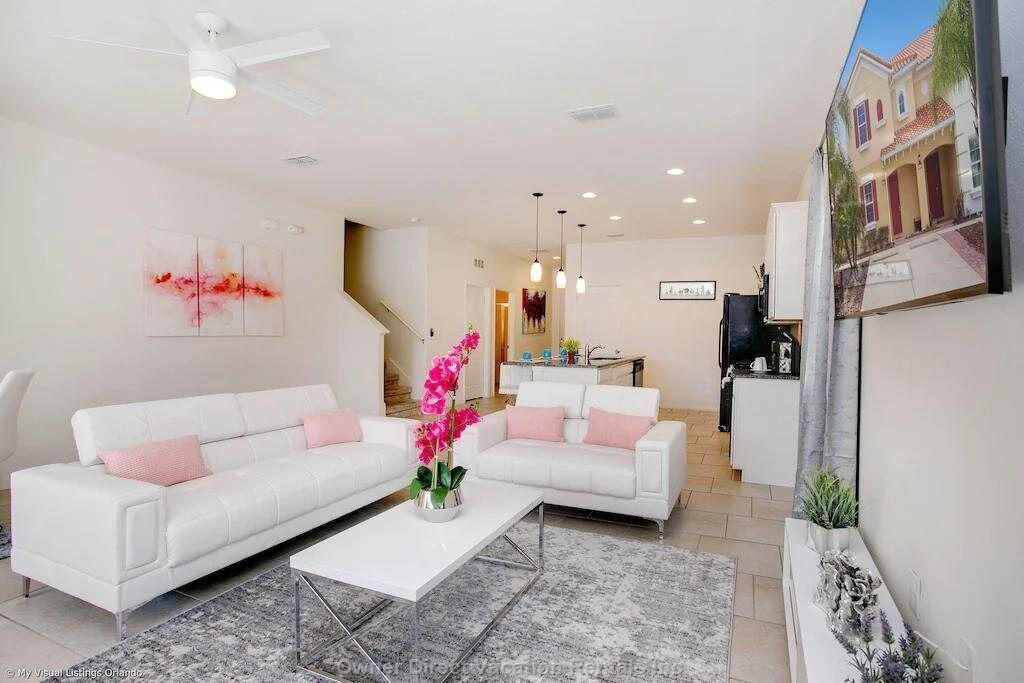 Photo of Livingroom in Loughman