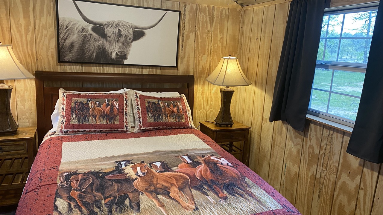 Photo of Bedroom in Centerville