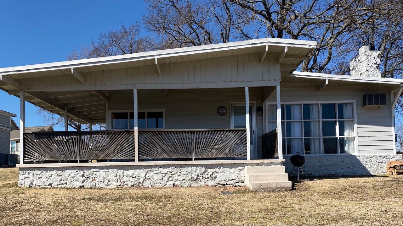 Photo of Outdoor in Cleora