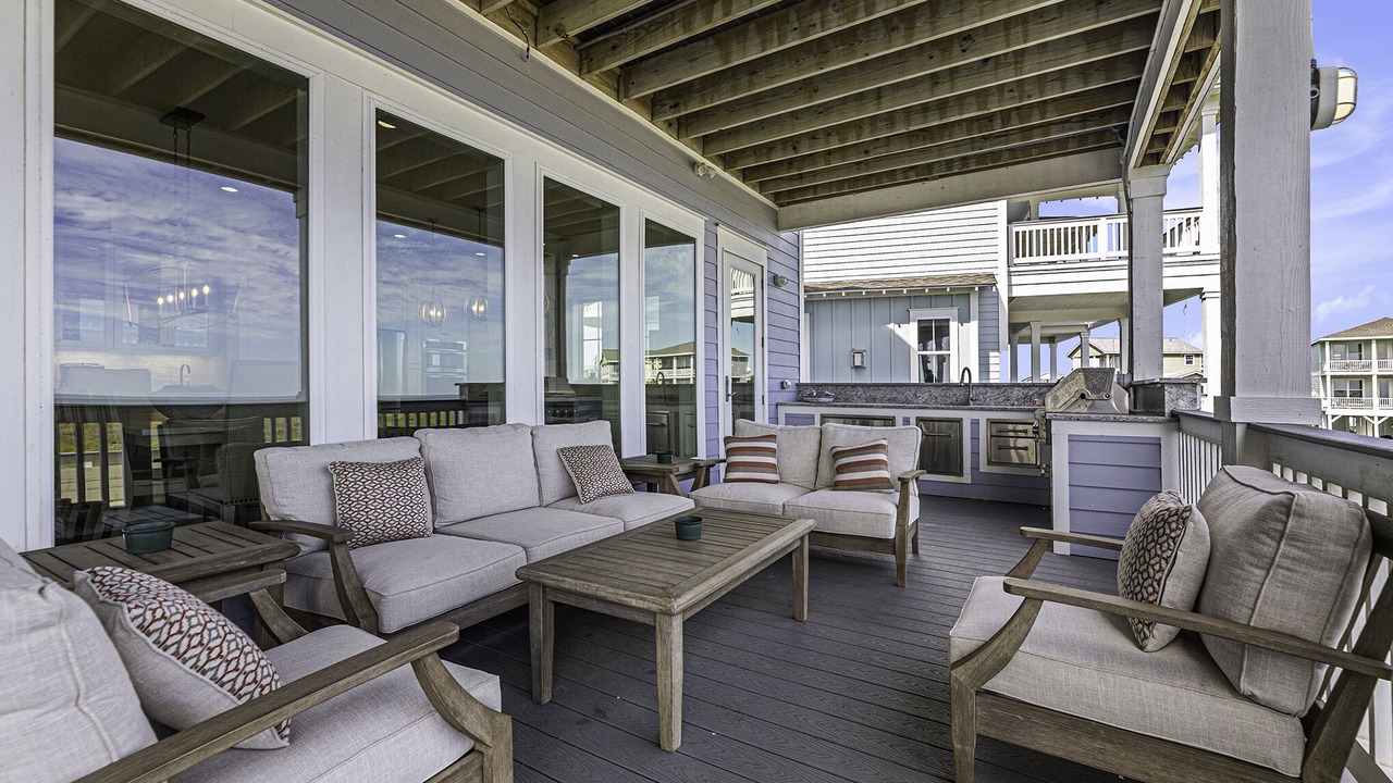Photo of Patio Balcony in Red Fish Cove