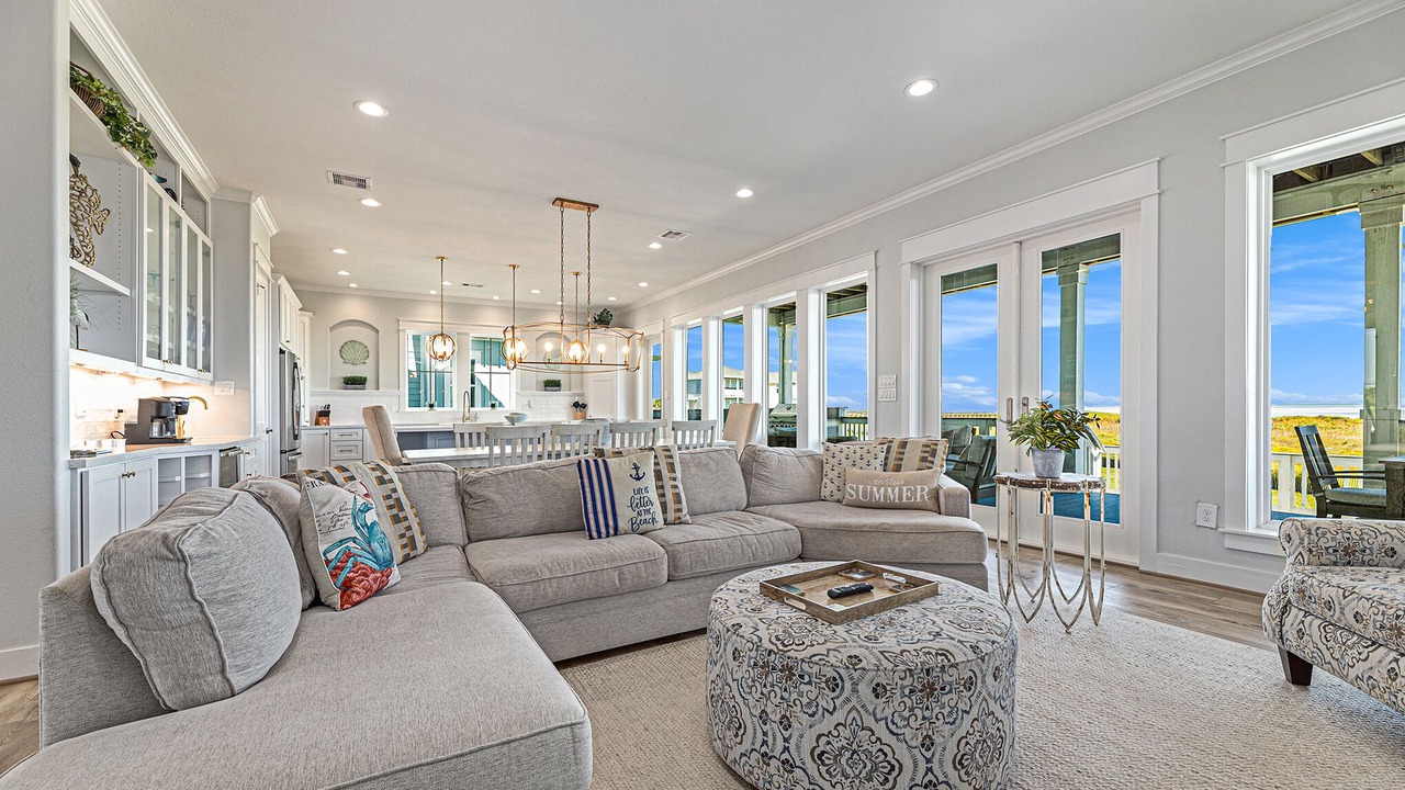Photo of Livingroom in Red Fish Cove
