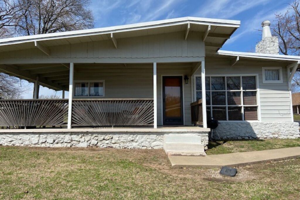 Photo of Outdoor in Cleora