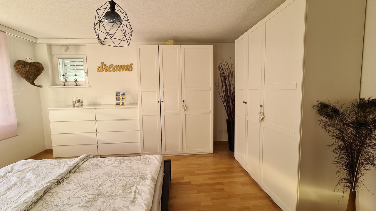 Photo of Bedroom in Staad