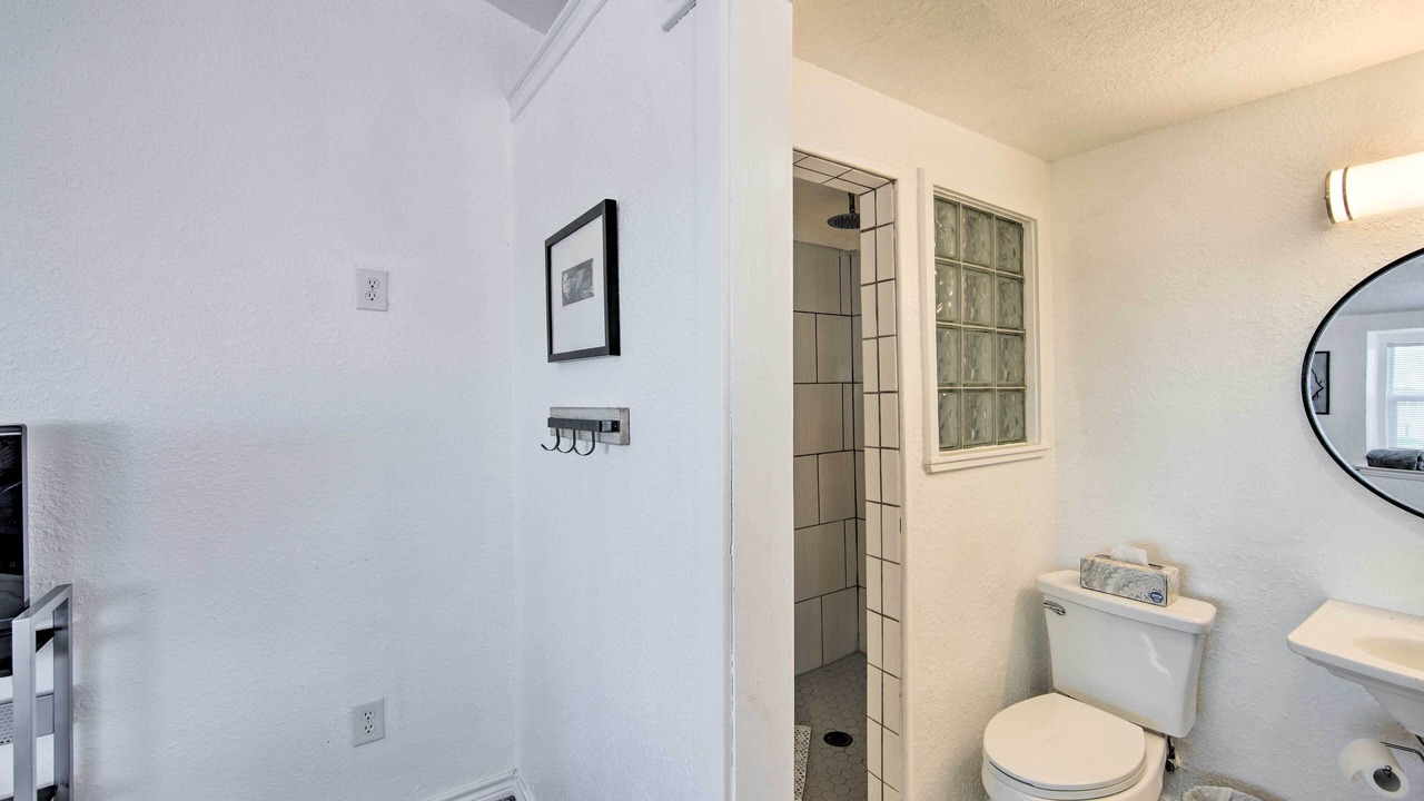 Photo of Bathroom in Carolyn Estates