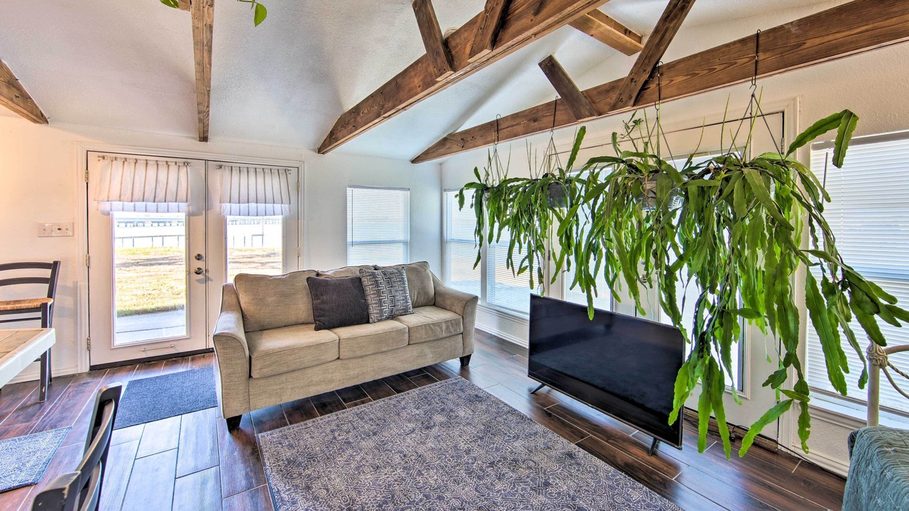 Photo of Livingroom in Carolyn Estates