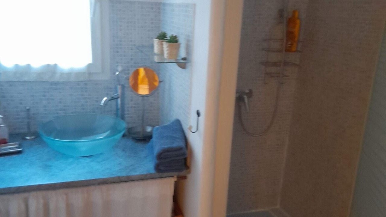 Photo of Bathroom in Entrecasteaux