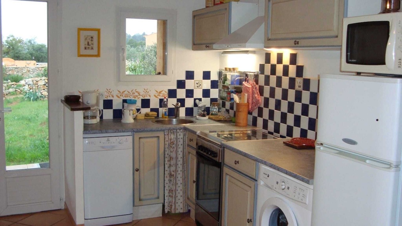 Photo of Kitchen in Entrecasteaux