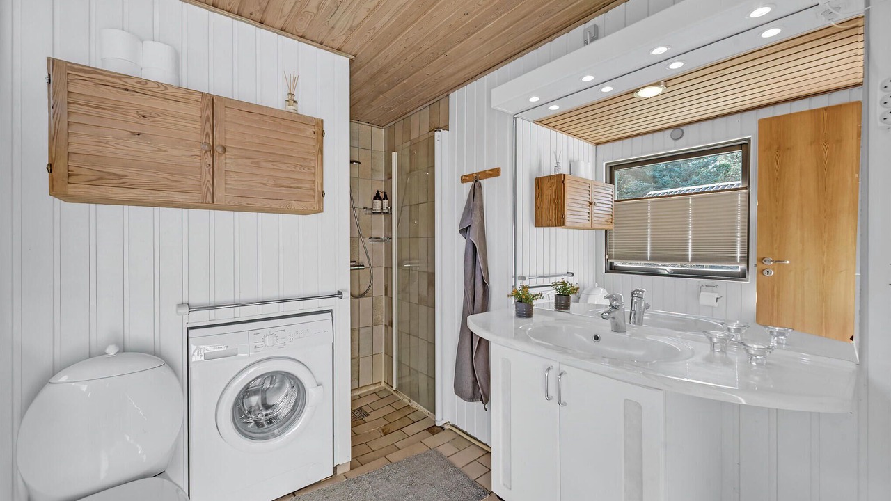 Photo of Bathroom in Oddesund Syd