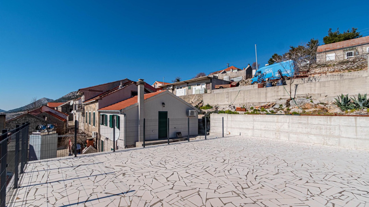 Photo of Others in Kuna Peljeska