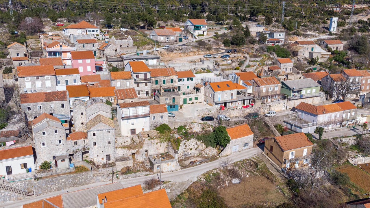 Photo of Others in Kuna Peljeska