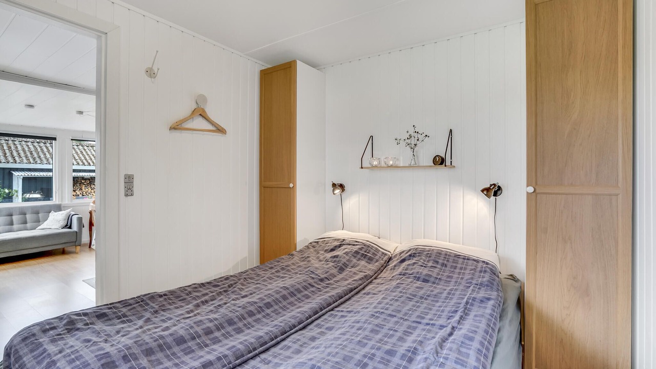 Photo of Others in Frolunde