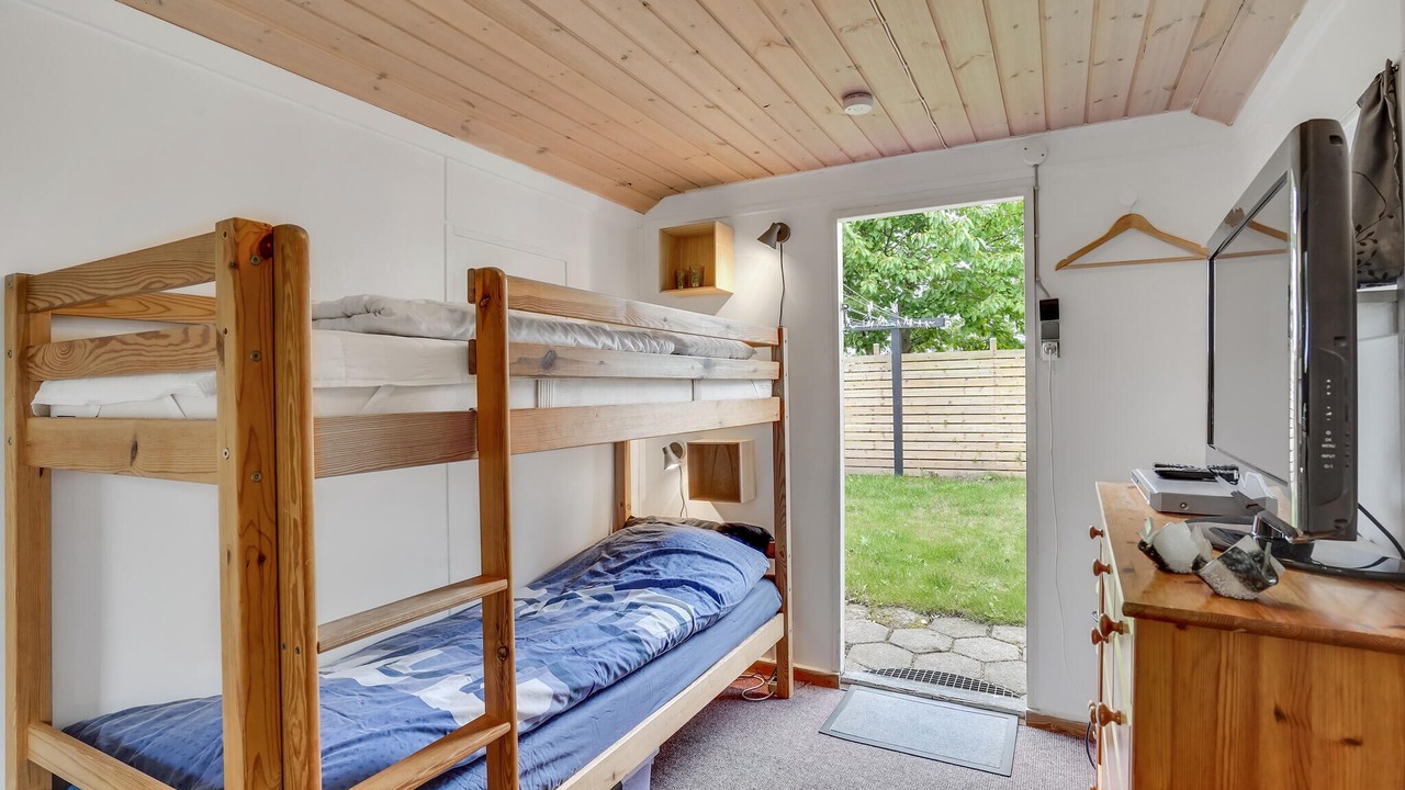 Photo of Others in Frolunde