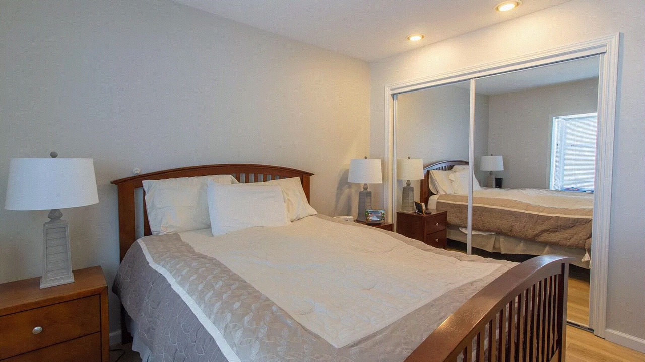 Photo of Bedroom in Spring Lake