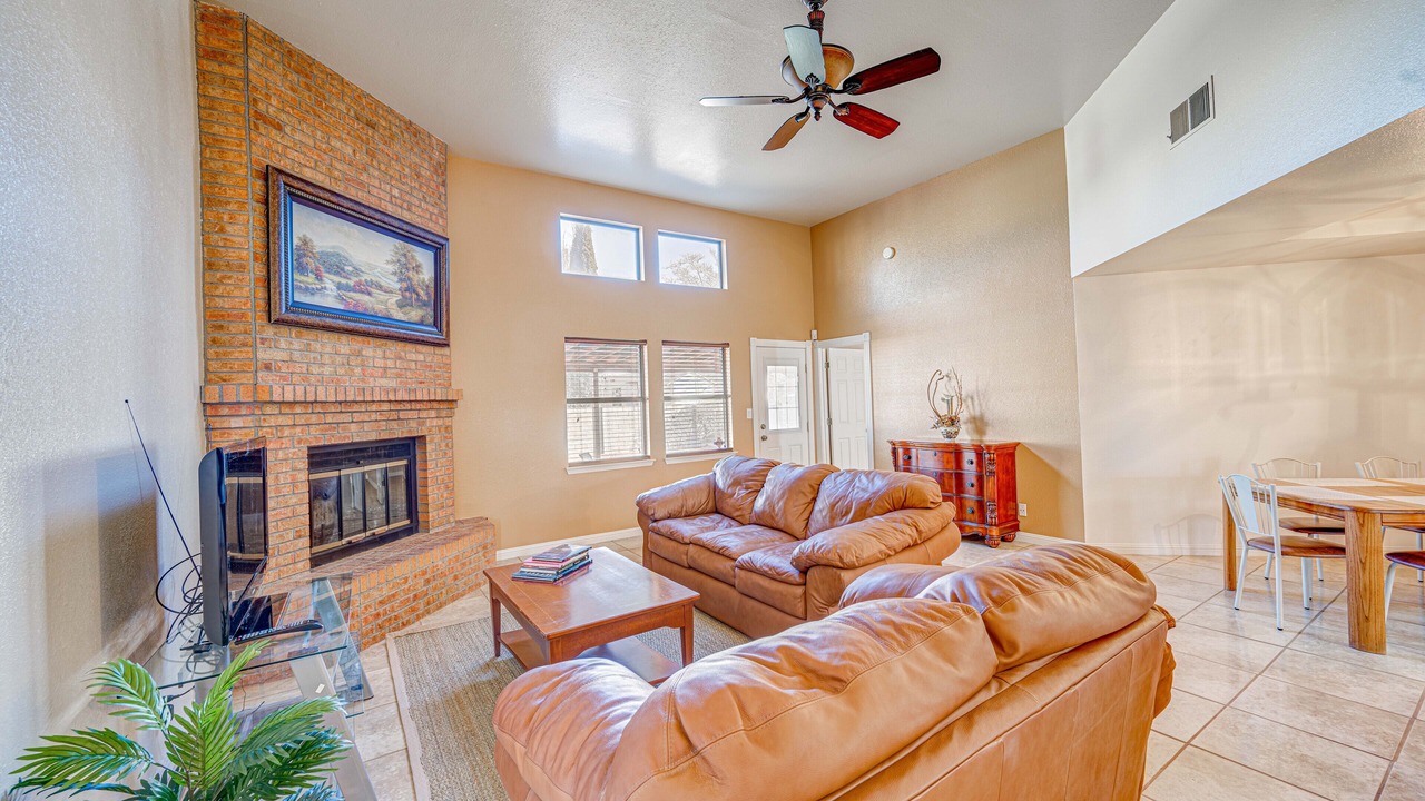 Photo of Livingroom in Taylor Ranch
