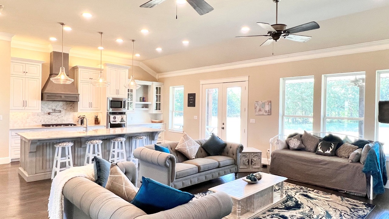 Photo of Livingroom in Pilot Point