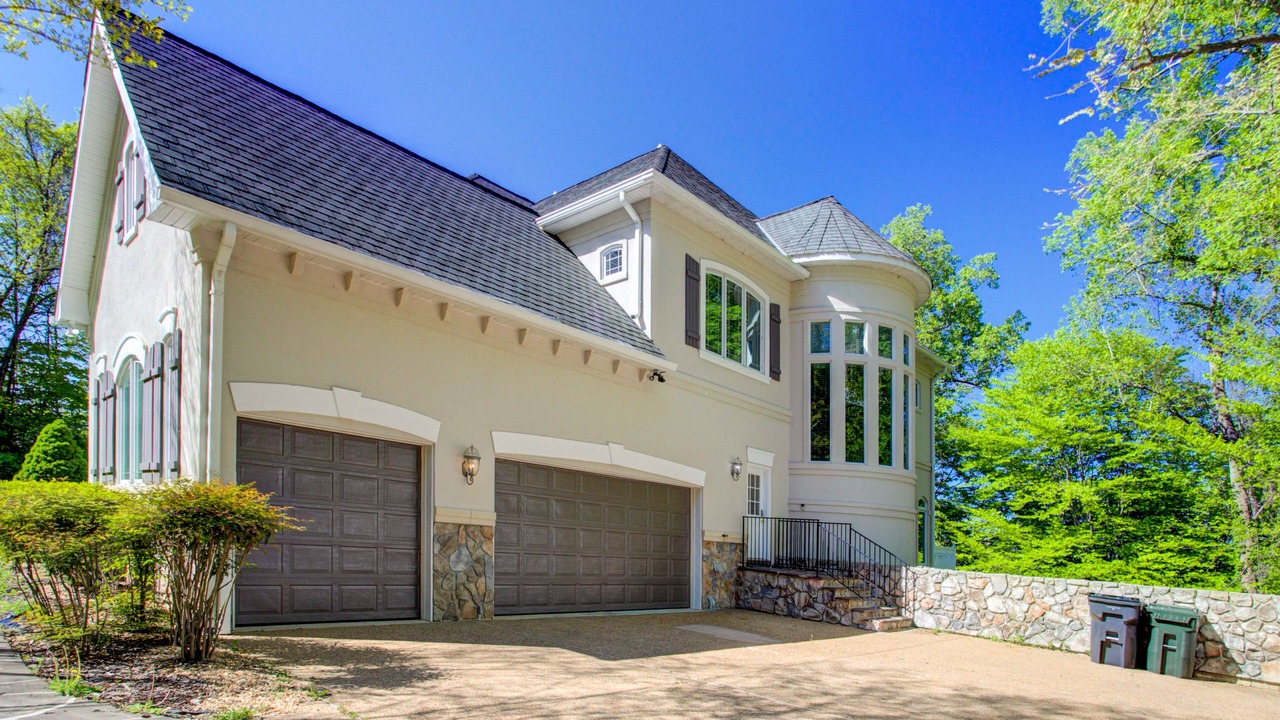 Photo of Outdoor in McLean
