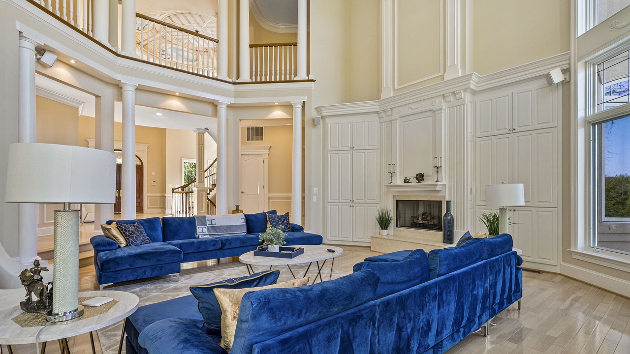 Photo of Livingroom in McLean