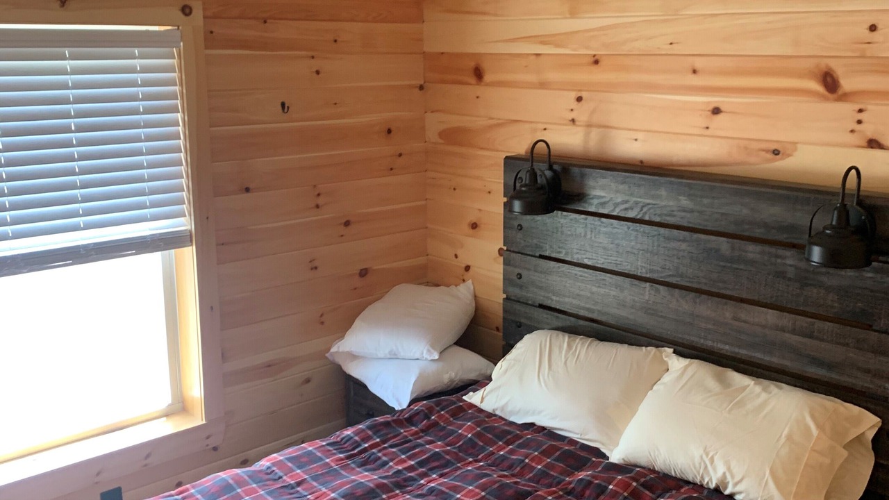 Photo of Bedroom in Woodland
